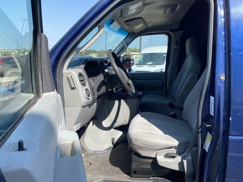 Used 2013 Ford E-350 and Econoline 350 Super Duty w/ Exterior Upgrade Pkg image 11