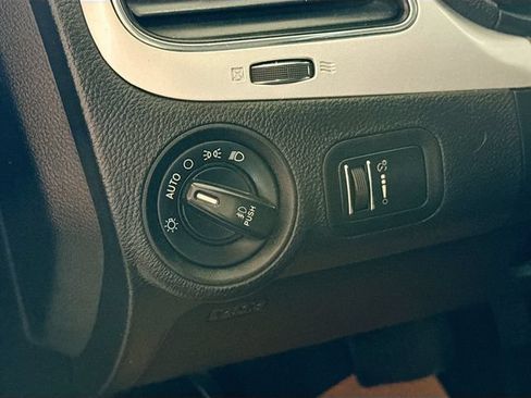 Used 2016 Dodge Journey SXT w/ Comfort/Convenience Group FWD image 11