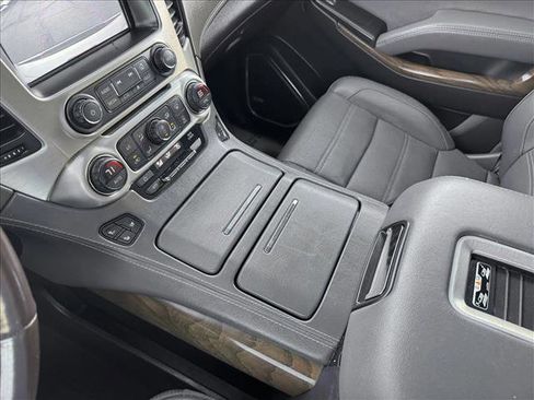 Used 2019 GMC Yukon Denali image 16