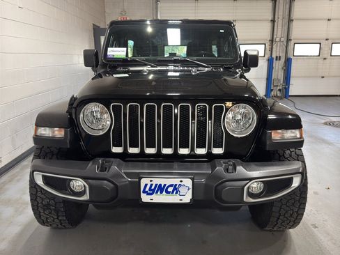 Used 2022 Jeep Wrangler Unlimited Sahara w/ Cold Weather Group image 8