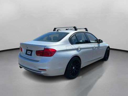 Used 2018 BMW 330i xDrive Sedan AWD/4WD image 14