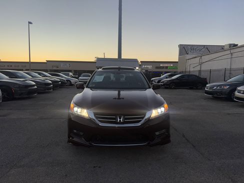 Used 2013 Honda Accord Touring image 16