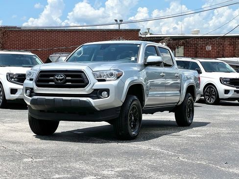 Used 2022 Toyota Tacoma SR5 w/ Technology Package RWD image 12
