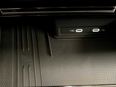 New 2025 Volkswagen Atlas SEL image 21