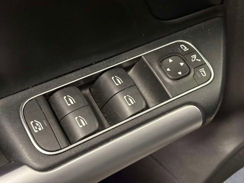 Certified 2023 Mercedes-Benz GLA 250 4MATIC image 19