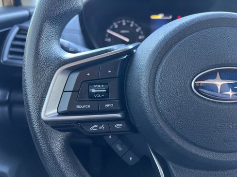 Used 2020 Subaru Crosstrek 2.0i image 29