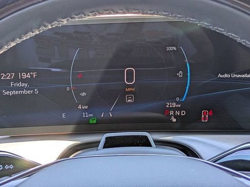 New 2026 Cadillac Vistiq Luxury AWD/4WD image 31