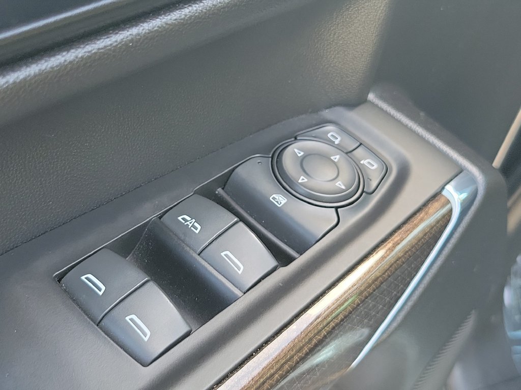 Used 2022 Chevrolet Silverado 1500 LT AWD/4WD image 23