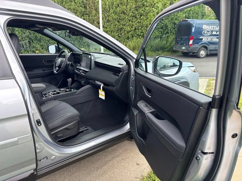 New 2026 Subaru Outback Limited AWD/4WD image 16