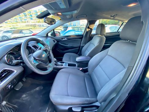 Used 2019 Chevrolet Cruze LS image 11
