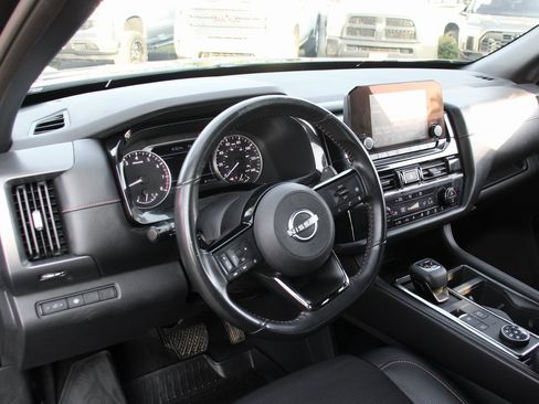 Used 2023 Nissan Pathfinder Rock Creek image 17