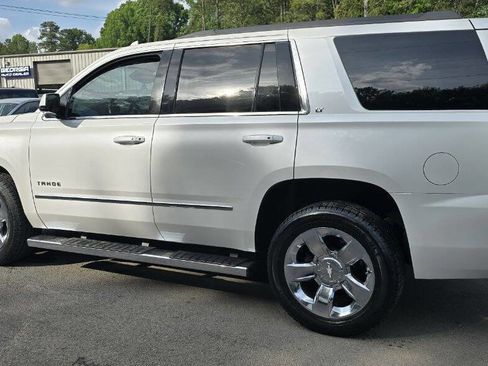 Used 2017 Chevrolet Tahoe LT w/ LT Signature Package RWD image 8
