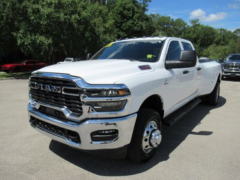 Certified 2026 RAM 3500 Tradesman w/ Chrome Appearance Group AWD/4WD image 3