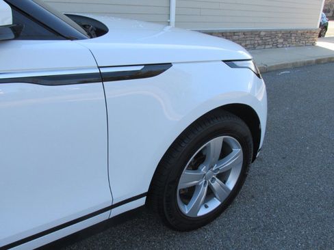 Used 2018 Land Rover Range Rover Velar S image 27