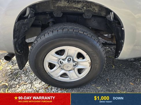 Used 2011 Toyota Tundra 2WD Double Cab image 12