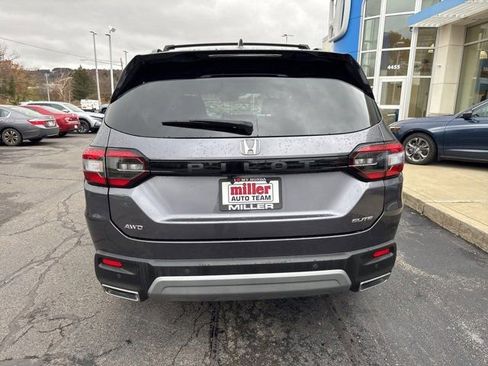 Used 2023 Honda Pilot Elite image 4