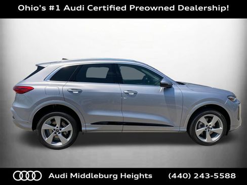 Certified 2025 Audi Q5 Premium w/ Convenience Package AWD/4WD image 2