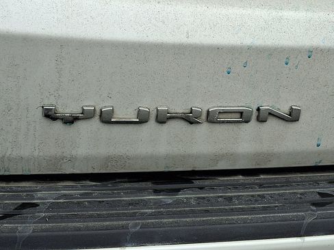 Used 2021 GMC Yukon Denali w/ Denali Ultimate Package image 10