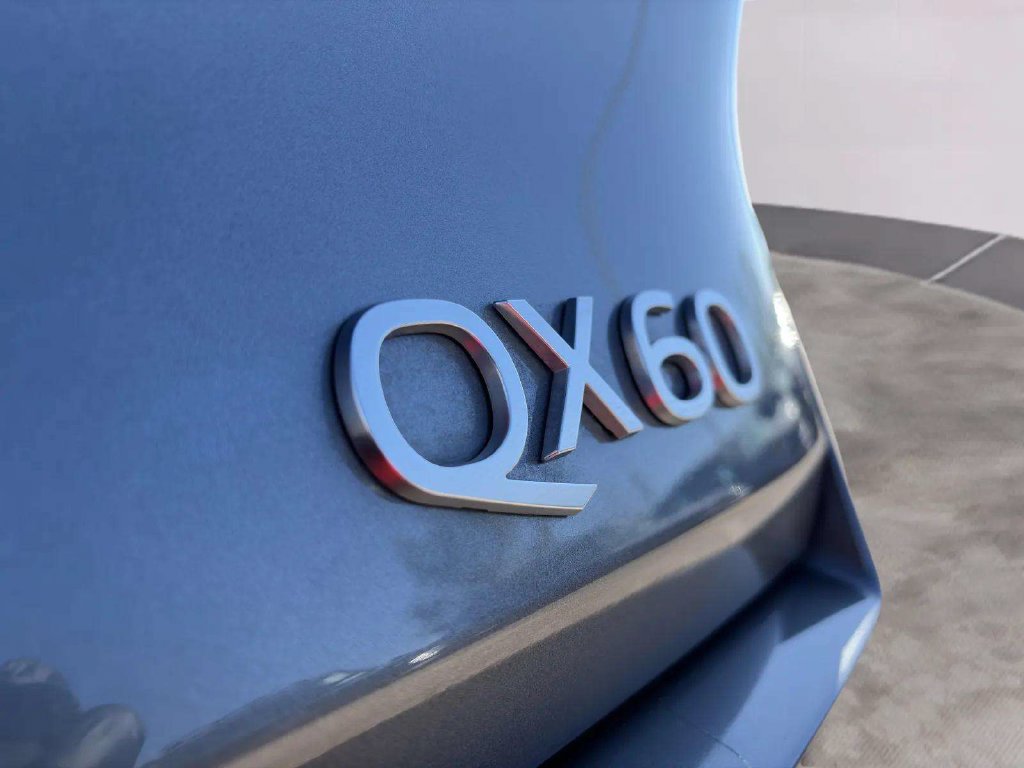 Used 2026 INFINITI QX60 Luxe w/ Cargo Package FWD image 32