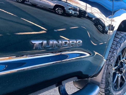 Used 2018 Toyota Tundra SR5 image 32