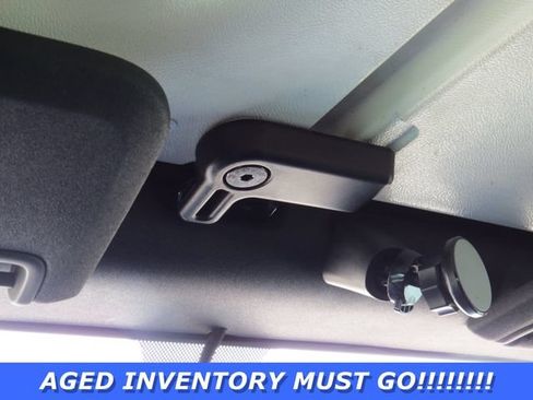 Used 2015 Jeep Wrangler Unlimited Sahara AWD/4WD image 22