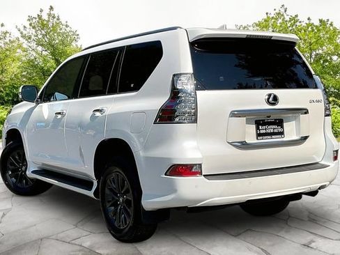 Certified 2023 Lexus GX 460 Premium w/ Premium Package AWD/4WD image 4