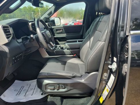 Used 2025 Toyota Tundra Limited w/ Power Package AWD/4WD image 15