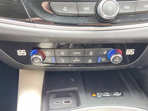 Used 2023 Buick Enclave Avenir w/ Avenir Technology Package FWD image 22