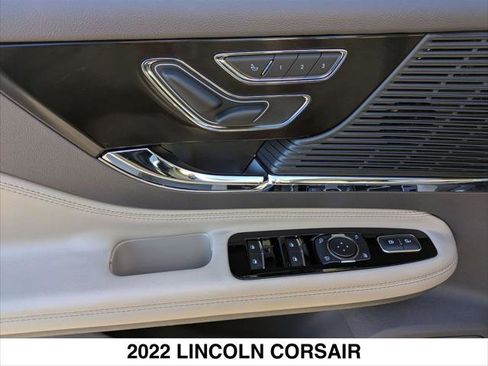Used 2022 Lincoln Corsair Standard image 10