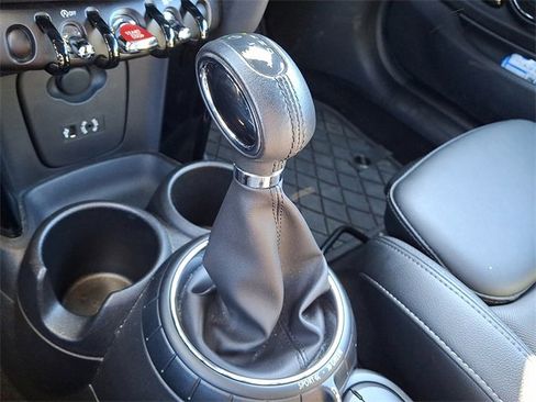 Used 2017 MINI Cooper S image 15