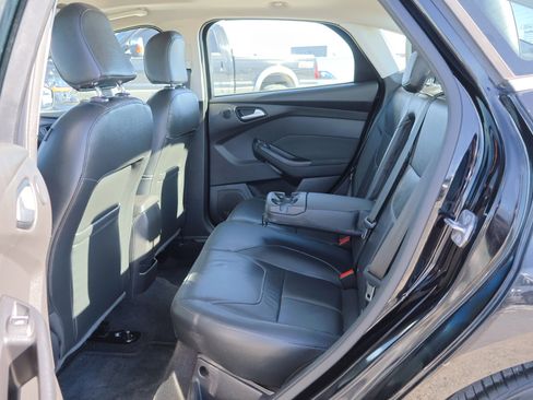 Used 2018 Ford Focus Titanium image 30