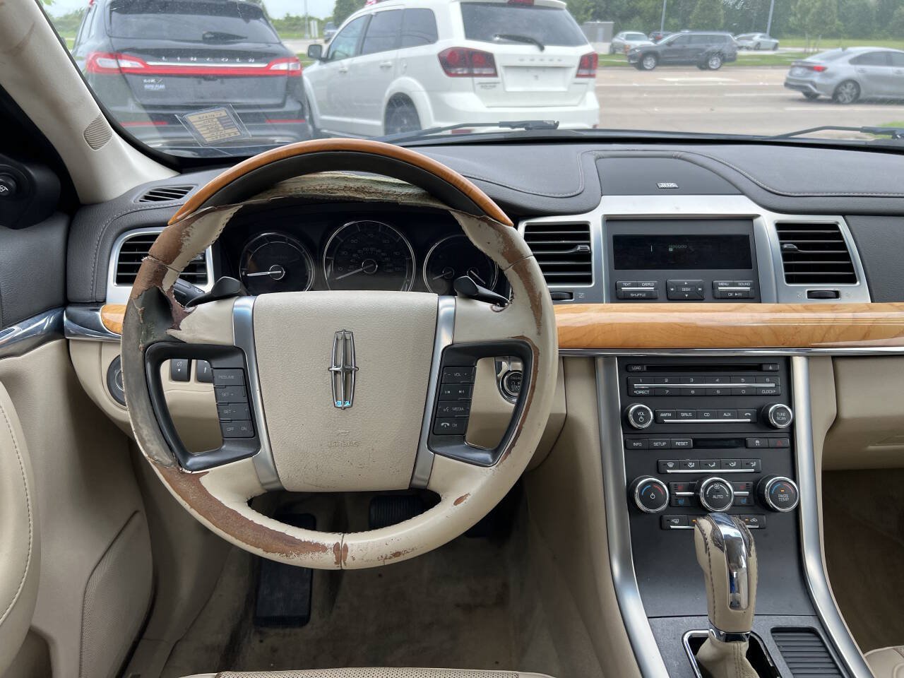 Used 2011 Lincoln MKS FWD image 17