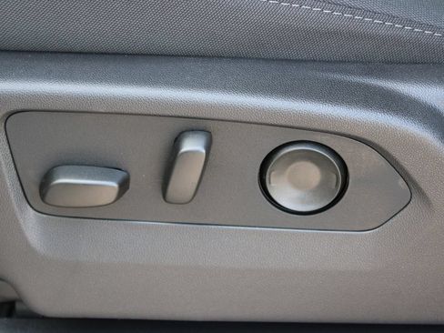 New 2026 Chevrolet Silverado 1500 Custom Trail Boss w/ LPO, Dark Essentials Package AWD/4WD image 24