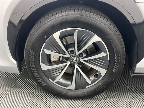 Certified 2023 Lexus RZ 450e Premium image 22
