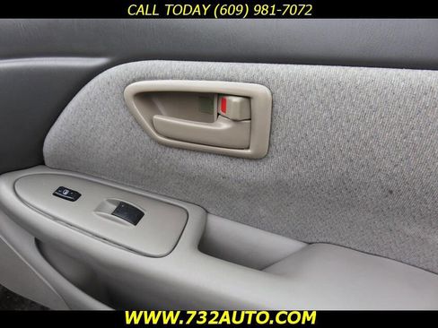 Used 2001 Toyota Camry LE FWD image 24