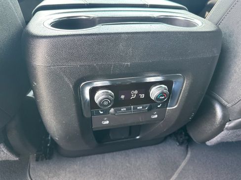 Used 2024 GMC Yukon AT4 w/ AT4 Premium Package AWD/4WD image 23