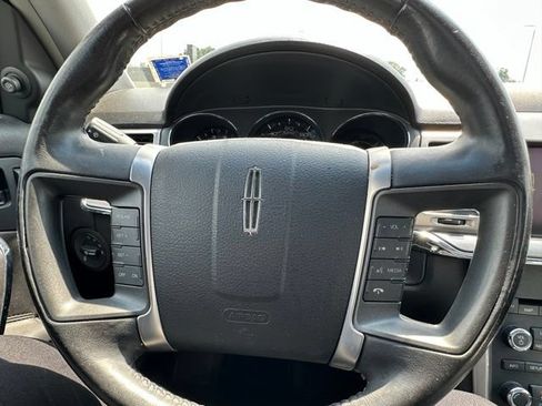 Used 2010 Lincoln MKZ FWD image 19