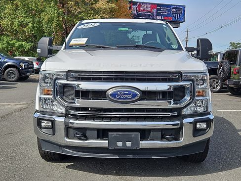 Certified 2022 Ford F350 XLT image 3