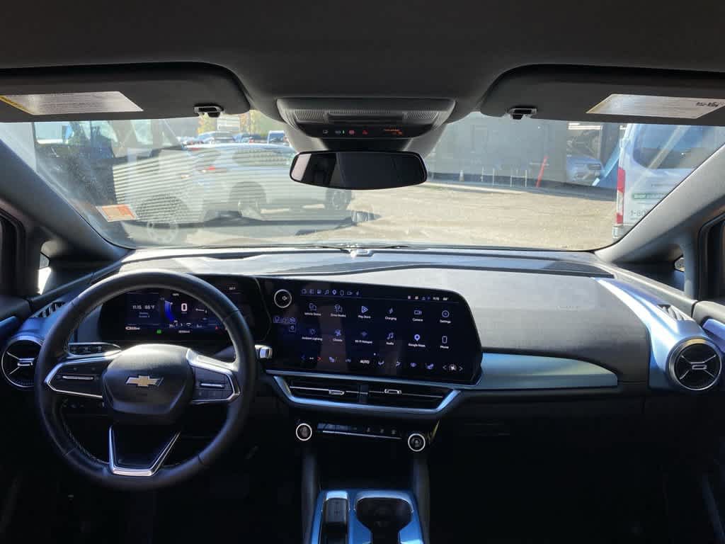 Used 2024 Chevrolet Equinox EV LT w/ LPO, Trailering Package AWD/4WD image 11