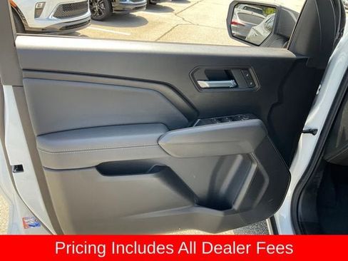 New 2026 Chevrolet Colorado LT w/ LT Convenience Package AWD/4WD image 4