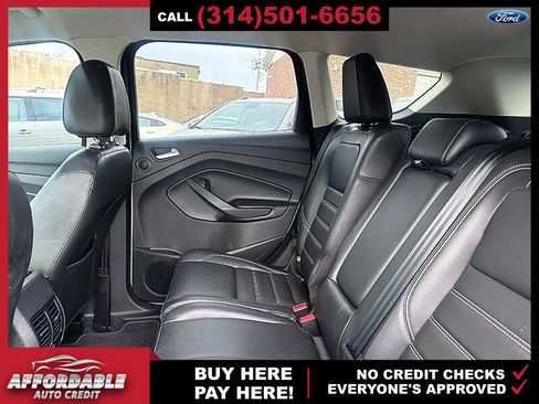 Used 2017 Ford Escape Titanium FWD image 11