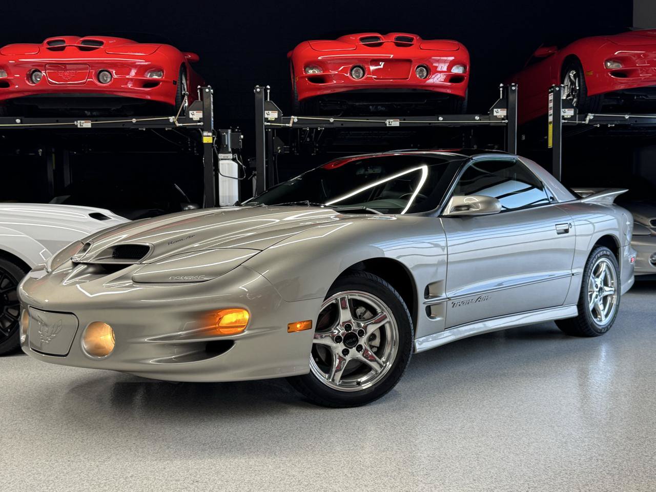 Used 2000 Pontiac Firebird Formula RWD image 2