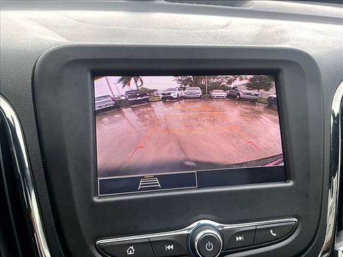 Used 2024 Chevrolet Equinox RS FWD image 23