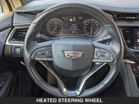 Used 2024 Cadillac XT6 Premium Luxury image 18