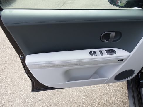 New 2026 Hyundai Ioniq 5 Limited image 12