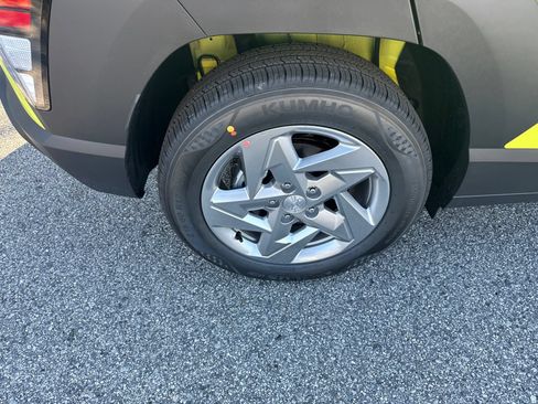 New 2026 Hyundai Kona SE FWD image 18