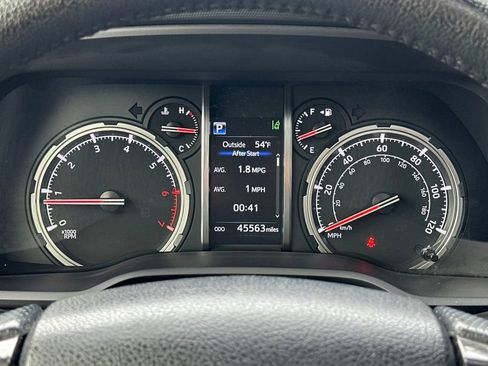 Used 2021 Toyota 4Runner TRD Off-Road Premium w/ Moonroof Package AWD/4WD image 26