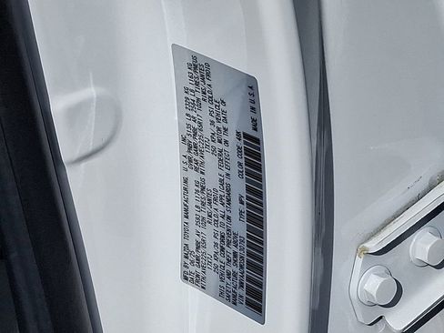 Used 2025 MAZDA CX-50 AWD 2.5 Hybrid w/ Premium Pkg image 28