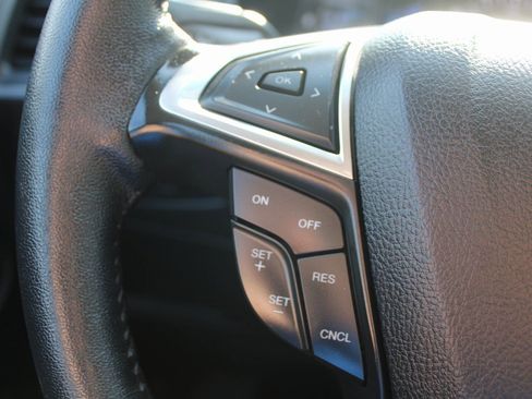 Used 2024 Ford Edge Titanium image 28