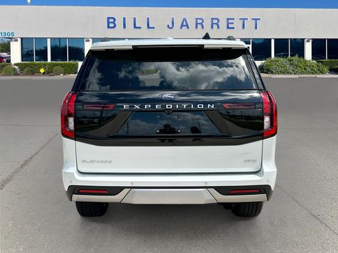 New 2026 Ford Expedition Max Platinum w/ Driver's Package AWD/4WD image 5